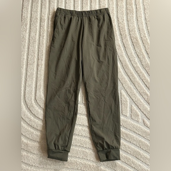 GU Olive Green Athletic Joggers - S - Picture 2 of 12